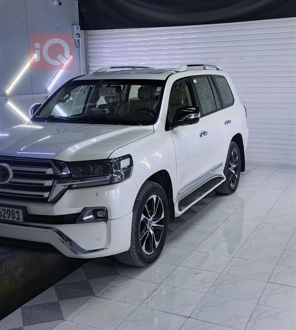 Toyota Land Cruiser 2018 for sale in Iraq - Hayderiyh